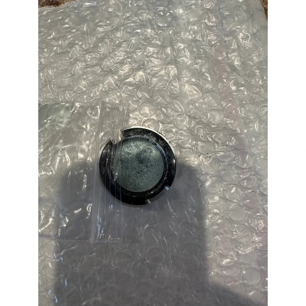 Urban Decay‎ Single Eyeshadow Shade AQUARIUS token shadow